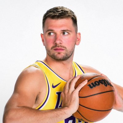 LukaWrld77's profile picture. 🇵🇭| Luka FC 🏀 | Kdot enjoyer | #LakeShow | Christian ✝️☦️ | Tweets include interests of hoops, Christianity, tech, music, and culture