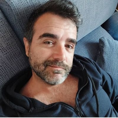 josemonty76's profile picture. Profesor, guionista y monitor de talleres 📚📒✏️💻 #cine # tv #teatro #series #guion #periodismo #comunicación #enseñanza #formación #ocio #feminismo #deporte