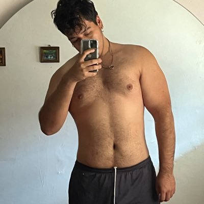 JeshuaCM02's profile picture. 23|1.78|meh|🌱    Chef, Gamer, Gymrat y otaku