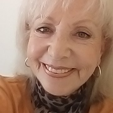 HalliShowQuotes's profile picture. New acct for wiped out Halli Casser-Jayne Podcast. Author celebrated A Year in My Pajamas w President Obama 
https://t.co/lOIh60h5iq