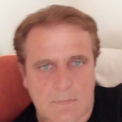erdal260529's profile picture. Bu ülkenin çocuklarını,ormanlarını, Havasını,suyunu,Toprağını,vatan bilerek seven. Atatürkçü Cumhuriyetçi,demokrat,çok iyi bir 
Beşiktaşlı.