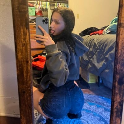 prettyface1kay's profile picture. new acc !!   I’m 18