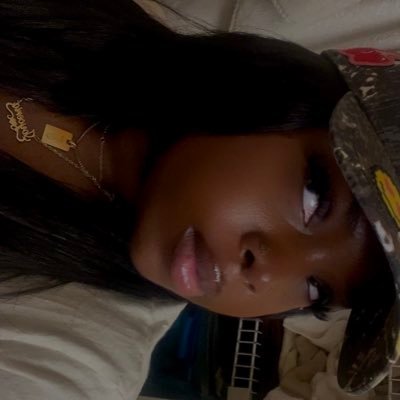 theegirlJB's profile picture. 