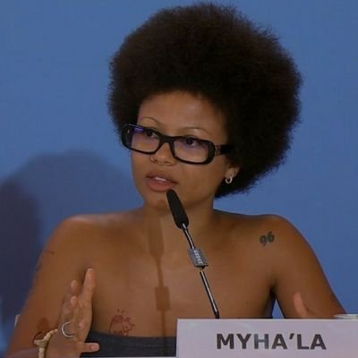 pixelpunkbit's profile picture. a cinephile scientist who likes to talk about series and gay things. l she/her - 29. 🦻🏽🇧🇷