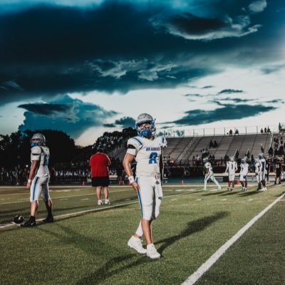 Qb_chris_8's profile picture. IG. @qb1_chris_8Class of 2027 GPA 4.00 5'10 175
8chris.lois@gmail.com