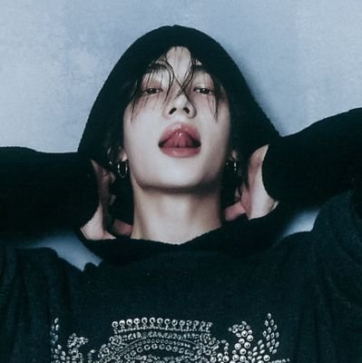 sunnisterkiss's profile picture. ‌ ‌ ‌ ‌ ‌ ‌ ‌ ‌   ‌‌𝚒   𝗅𝗈𝗏𝖾 ❕🐈‍⬛️   𝗅𝗈𝗏𝗂𝗇𝗀   (  #straykids  )   ⎯⎯      I keep my creed in my heart   ⠀(  ⠀𝚘𝚝𝟾  ⠀)  ⠀ 𖹭 ⠀