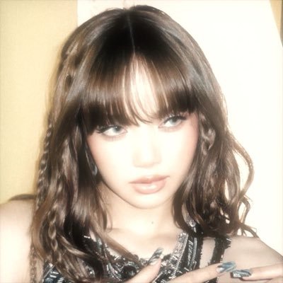 decsdeluxe's profile picture. fan account ~ saw bp x1
