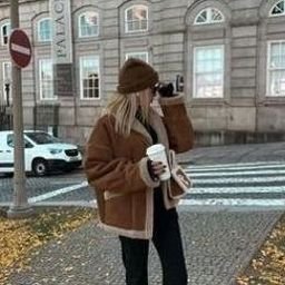 Uidalogau31766's profile picture. 