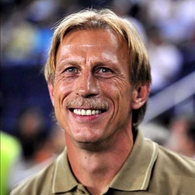 DeliDaum's profile picture. Es gibt nur @Fenerbahce