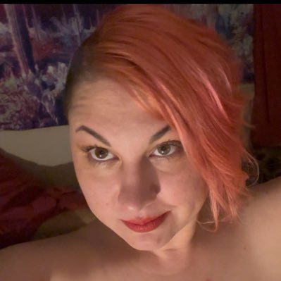 RoseKingman16's profile picture. 18+ 36F/39M/Bi/Married. Now banned in Indonesia! Please enjoy our entire collection on Pornhub https://t.co/kTgidfsj08