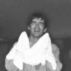 s4dsongg's profile picture. as he faced the sun he cast no shadow