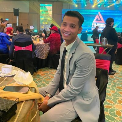 herysix6's profile picture. “life doesn’t have any hands, but it can sure gift you a slap sometimes.”