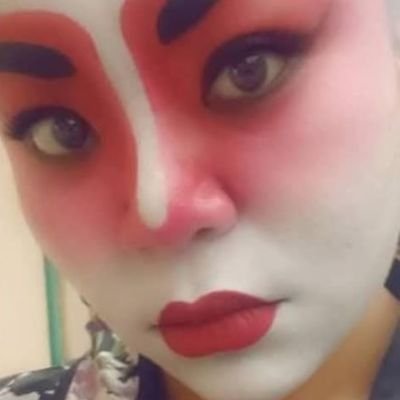 Ses_a_me_'s profile picture. this is my 🌍 ___

you don't 👍 it ___

🖕 off