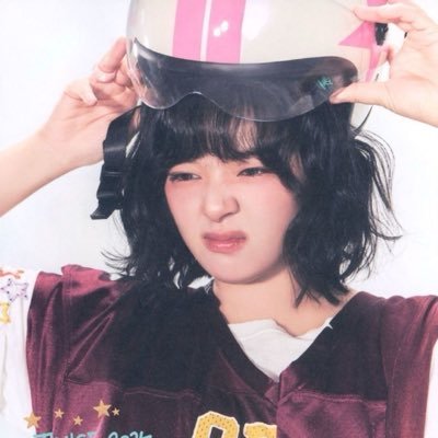 chusemble's profile picture. gay nerd