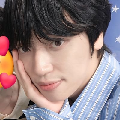 hsiwjwjdjdjsiej's profile picture. 녤하늘과 바람과 별과 시~
#니엘  #엔리스 #틴탑 #엔젤 
항상  행복하자~^^♡