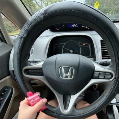 Rebecca69544032's profile picture. 