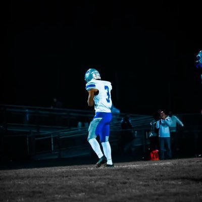 J3onlocks's profile picture. #AGTG | Student Athlete | 5’10 | 170lbs | Spotswood High School | SS/WR | 4.8 40 | 434-257-4582 📲 | C/O 2027 | yancyjus8@gmail.com