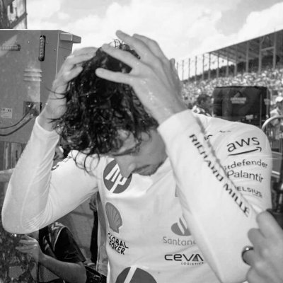 ForeverFracture's profile picture. A person heals every time their mother smiles