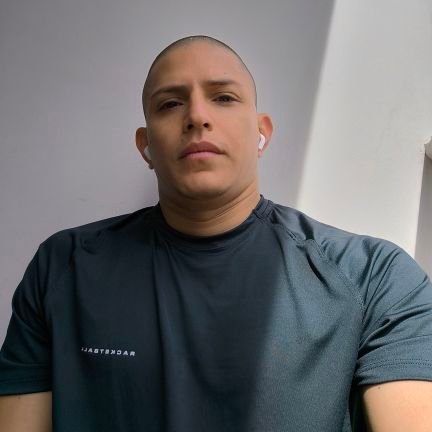 MaxController's profile picture. Software Engineer
