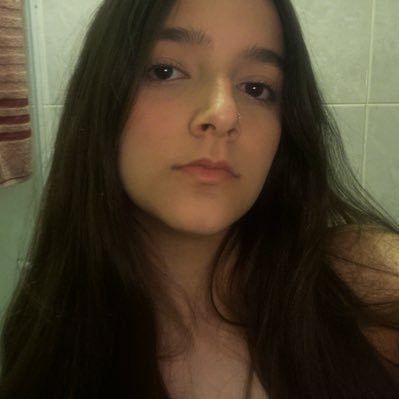 clarabitto_'s profile picture. 💚