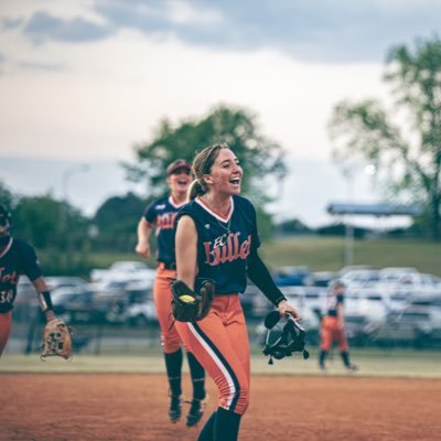everoszkowski07's profile picture. LHP | EC Bullets Schnute/Bilz 18u #17 |Cambridge 2026 - Varsity #16 | 3.9 GPA | VivianRoszkowski17@gmail.com | 470.417.6100
