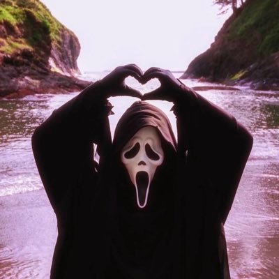 ArtZurker's profile picture. 💰🚀