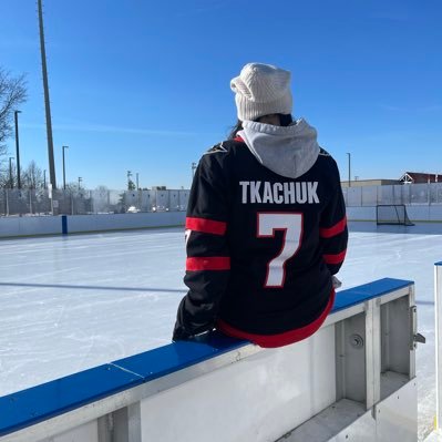 alihockey10's profile picture. 