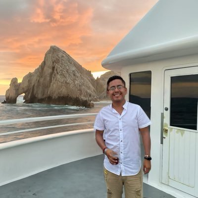 MickyApuestas's profile picture. Regio por naturalización, Rayado, abogado y apostador de Overs!