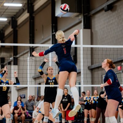 CayleeJensenn's profile picture. 2029|MB|6’1|North Cedar High School|Iowa United 15-1 Elite