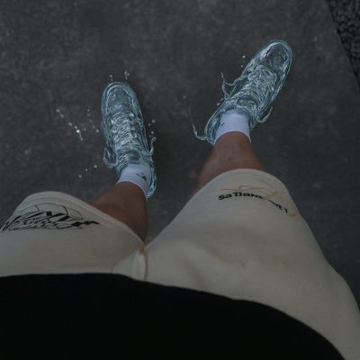 BRITISH_facial's profile picture. NSFW , adult content acount , 20 , 🔞+ , strait male , irecord and iedit , i am down to do collabs just dm me to sort it out, 18+only , show some love