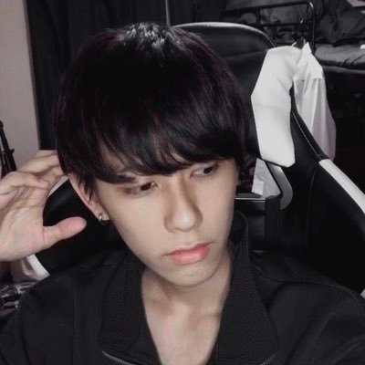 re_tonte's profile picture. LG"B"TQ / /178-60/ /ENFP-T/ /