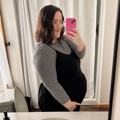 annagrose_'s profile picture. I love Jesus. dylan is my favorite human. iggy is my favorite puppy.