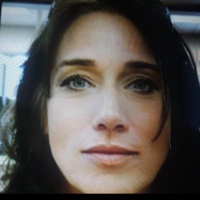 Mikaloe07's profile picture. just a girl with a microscope in her room trying to help humanity one cure at a time