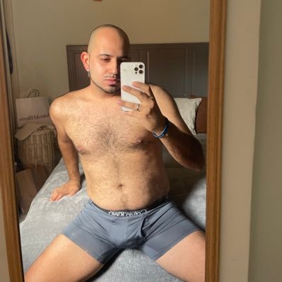 aleXgogut's profile picture. 