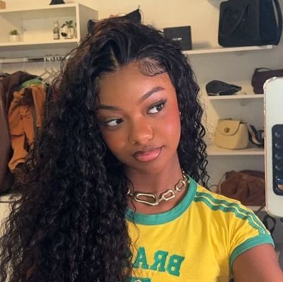 anyheated's profile picture. 