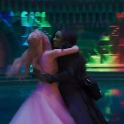 xoxoShadowfan02's profile picture. Hey guys this is my second account. My main one has been hacked!