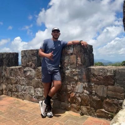 Ektor2425's profile picture. 