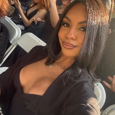 Abriannax_'s profile picture. Ig:arlynbrianna