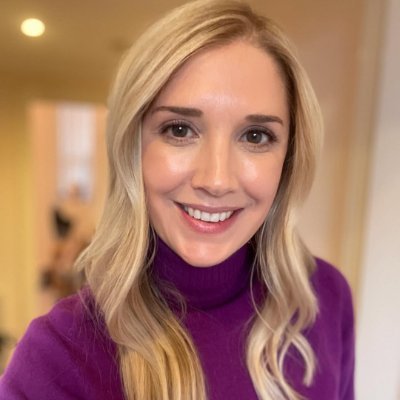 lolajohnson052's profile picture. Reading a good book， like and many noble people talk.