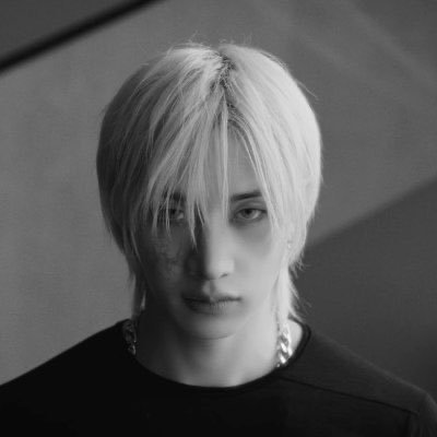 valgojo_'s profile picture. (18+) chnlx || i’m an 02’ !!! // 🇬🇧🇦🇺🇰🇷🇸🇻