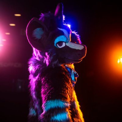 SpicyKirin's profile picture. AD of @Demicorn333

Vers Top who occasionally bottoms, into something you're into~
                                                   
DMs open, Minors DNI, 18+