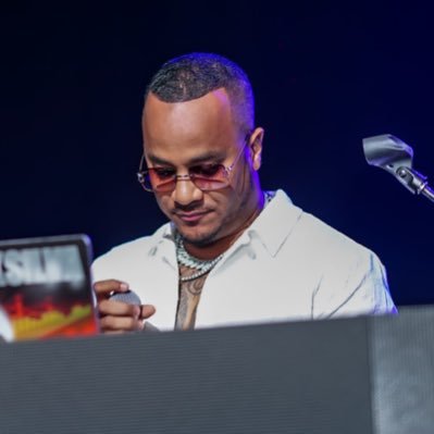 DJQUICKSILVA's profile picture. 👑 @quicksilvashow 📻 Hard Work,Dedication & Consistency #InRealLife .For bookings Shawn@UnrulyRecords.com