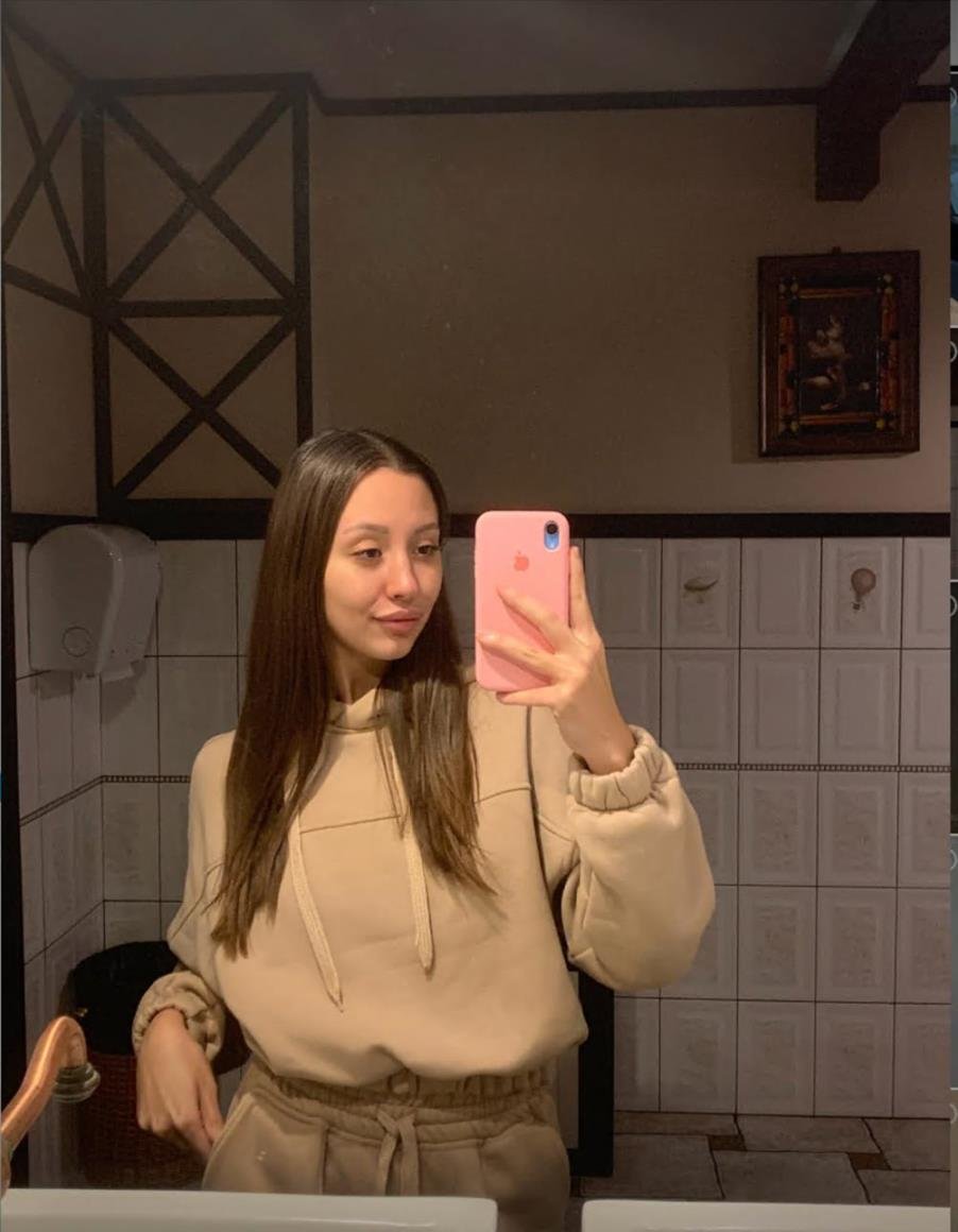 LenitaJena51583's profile picture. 💋 I’m art you can talk to ✨ @Mady1ove