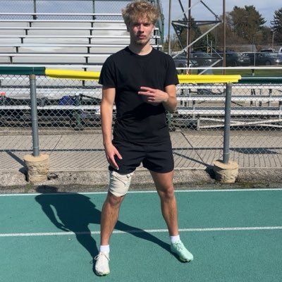 LukeOlympus's profile picture. 18 | EE/CS major in 🇺🇸