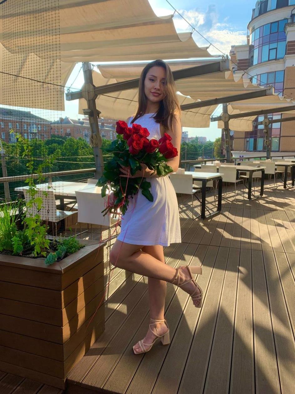 SolangeEsp71261's profile picture. soft eyes, loud mind 🌸 @B1ankalove