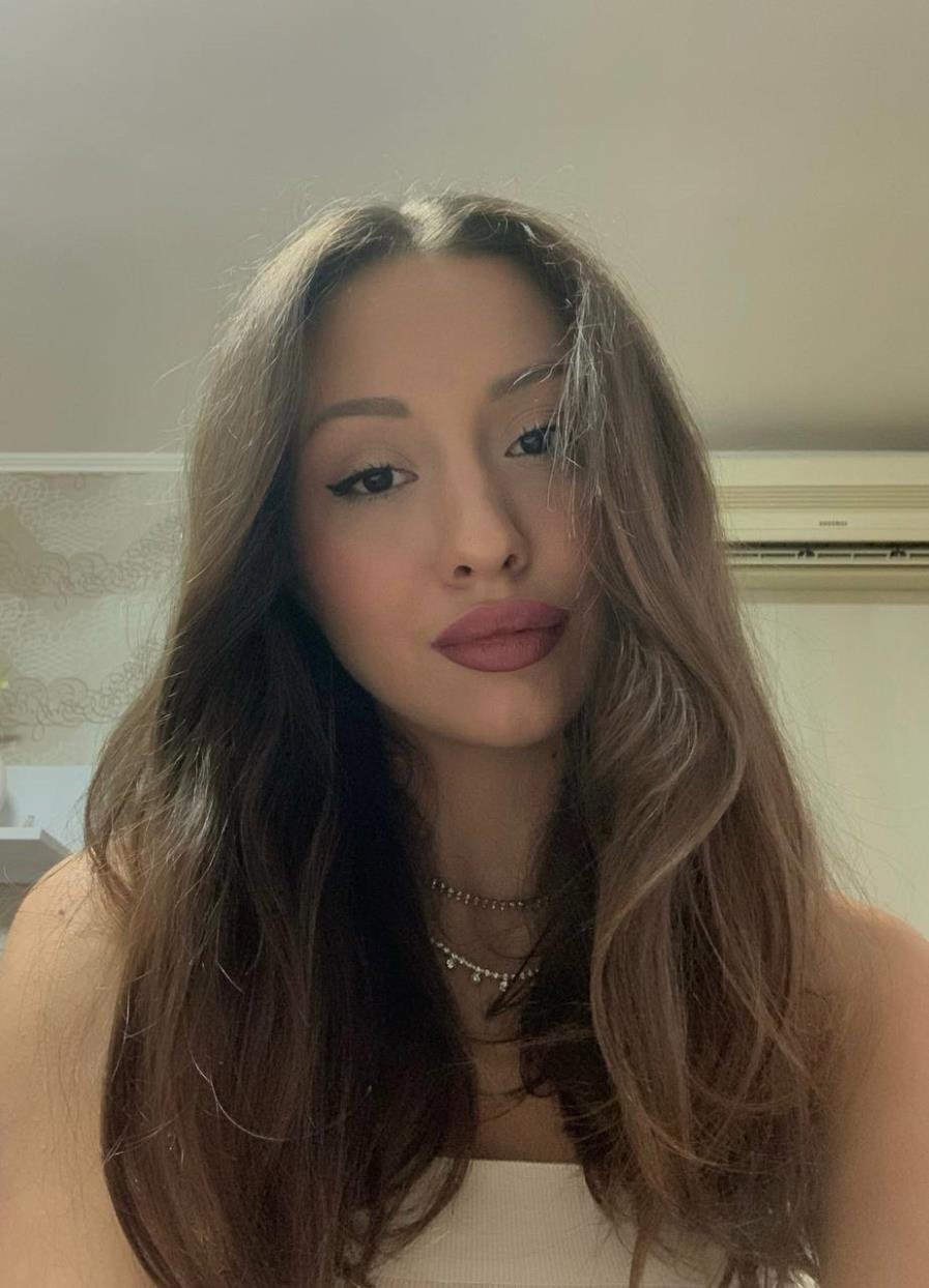 DiannGoldi48247's profile picture. 🖤 calm isn’t boring — it’s power @Mady1ove