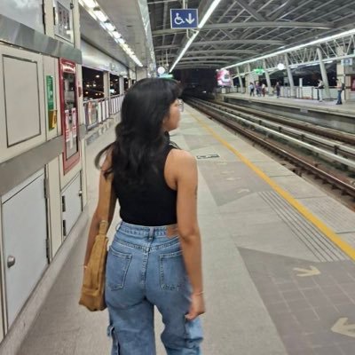 miniriceball21's profile picture. don’t rush 👩🏽‍💻