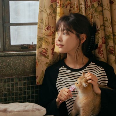 caramellightt's profile picture. k/c dramas, skz, books || CR: || CW: typhoon family, moon river