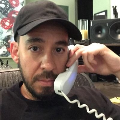 ruaaanls's profile picture. falando sobre rock, formula 1 e esnupii. Tentando não passar raiva com a Ferrari