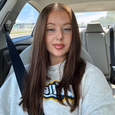 annie_hunter23's profile picture. 